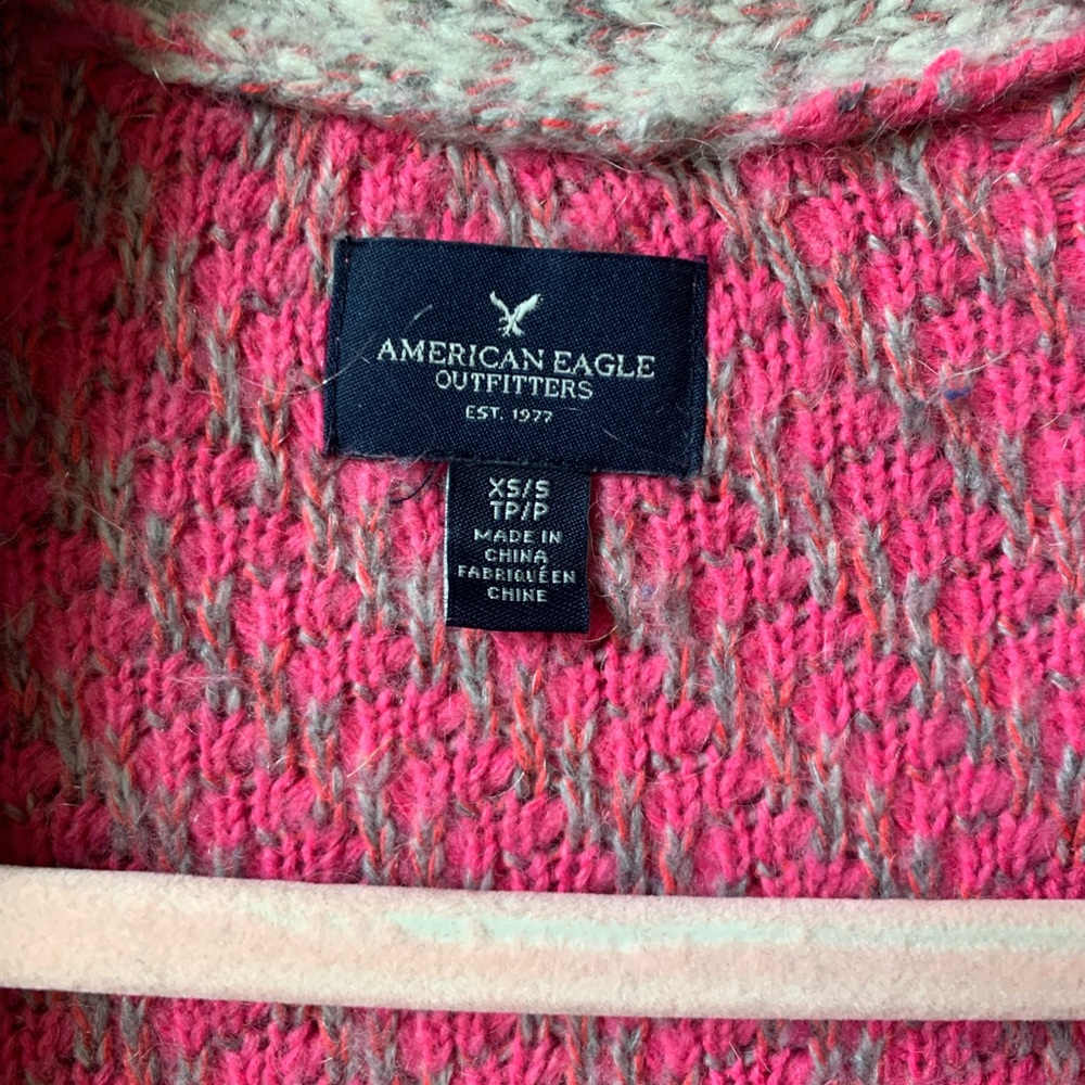 American Eagle Outfitters cardigan sweater. Size XS/S. - Picture 4 of 8